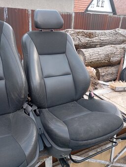 Predám autosedačky Saab 95 - 2