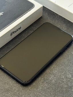 Predám iPhone 11 – 128 GB – Čierny - 2