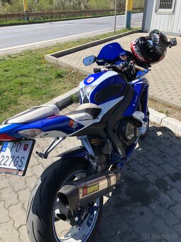 Suzuki gsxr 750 k8 - 2