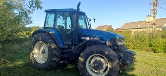 NEW HOLLAND 8560 160 KONÍ - 2