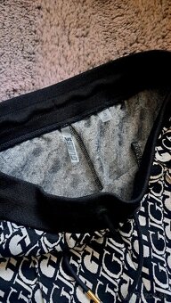 Krásne nohavice GUESS - 2