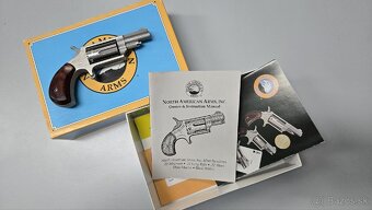 Predám mini revolver NAA - 2