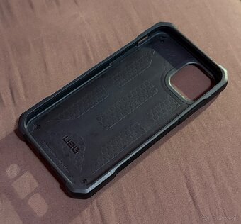 UAG iphone 11 pro - 2