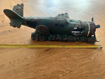 Vrak lietadla do akvária - 2