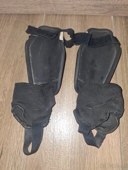 Futbalové chrániče - 2