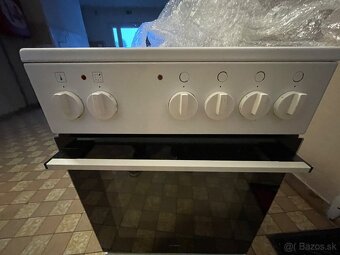 Elektrický sporák Mora - 2