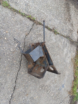 MAN TGA TGX TGS držák rezervy - 2