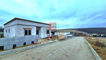 NA PREDAJ rodinný dom, NITRA - 2