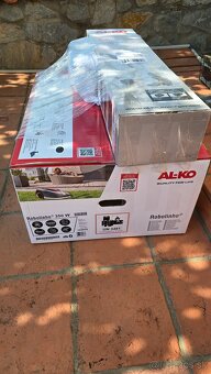 Robotická kosačka a krovinorez zn. AL-KO - 2