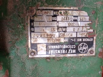 Elektromotor s prevodovkou - 2