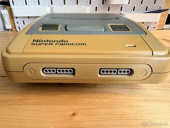 Super Nintendo Famicom - Japan Version - 2