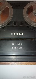 Kotucovy magnetofon Tesla B101 - 2