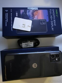 PREDÁM Motorola G32 6GB/128GB - 2