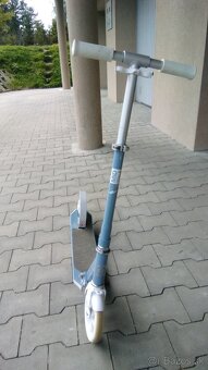 Dievčenská kolobežka - 2
