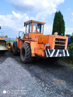 Unk 320 čelný nakladač 11 t - 2