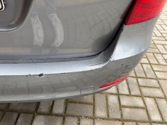 Predám zadný nárazník Škoda Superb 2 Combi - 2