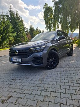 VW Touareg R-Line 3.0 V6 210 KW - 2