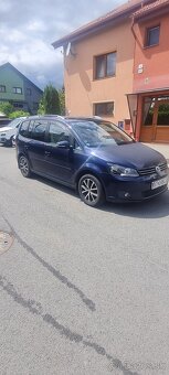 Volkswagen Touran r.v. 2015 1.6 77KW 202 000km - 2
