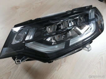 Land Rover Discovery 5 L462 levý FULL LED světlomet - 2
