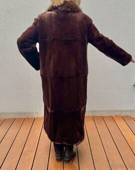 Dámsky norkový kožuch č. 42-46 - 2