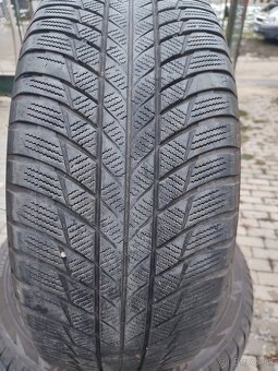 245/50R19 105V Bridgestone BLIZZAK LM001 - 2