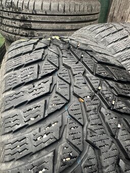 205/60 r16 Nokian  zimne - 2