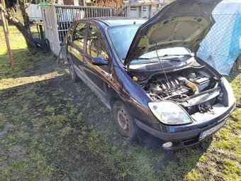 Renault Megane SCENIC - 2