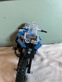 LEGO TECHNIC BMW motorka - 2