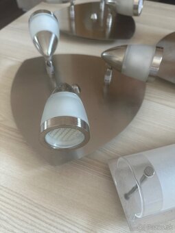 4xstropne svetla s led žiarovkami - 2