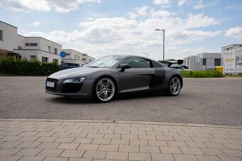 AUDI R8 4.2 V8 FSI QUATTRO R TRONIC - 2