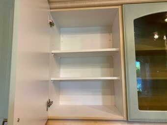 Moderná kuchynská linka so spotrebičmi - 2