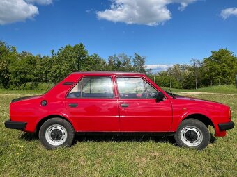 Škoda 105 L - 2