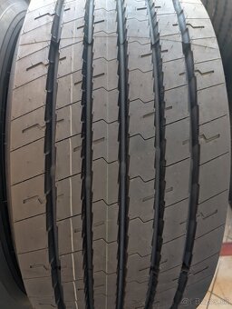 Navesové pneumatiky 385/55 - 2