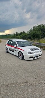 Golf 4 gti 1.8t 110kw - 2