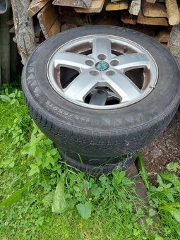 Elektrony,Hliníkové disky, gumy 195/65R15 - 2