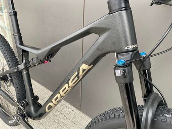Orbea Oiz M11 AXS 2023 - 2