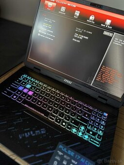 Herny Notebook Msi Pulse 17 AI C1VGKG - 2