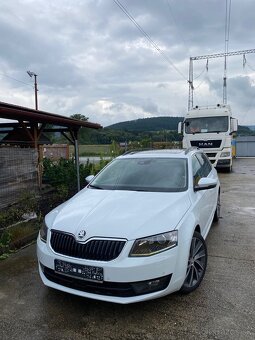 Škoda octavia 3 2015 Laurin & klement 110 kW dsg pano - 2