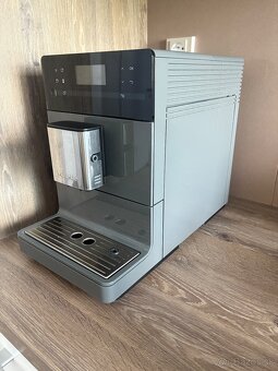 MIELE CM5315 Active kavovar - 2