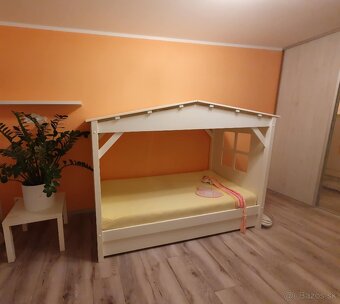 Domčekova postel - 2