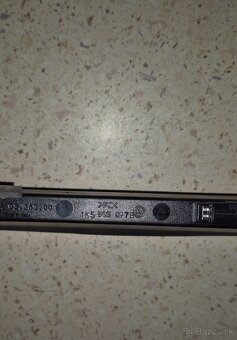 Predám tretíe brzdové svetlo na Passat B6 sedan - 2