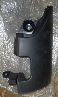 PRAVÁ VÝSTUHA ZADNÉHO NARAZNÍKA MERCEDES a2048803424 - 2