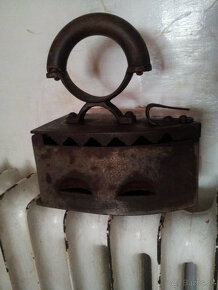 Predám starožitnú žehličku - 2