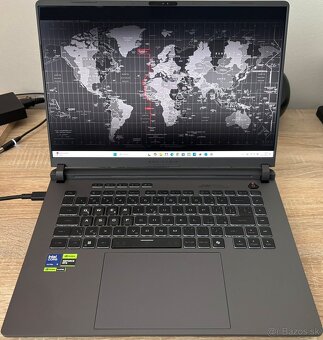 ASUS ROG Strix G16 5070Ti Eclipse Gray kovový - 2