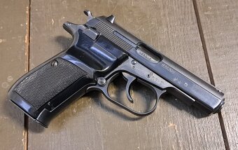 CZ 83 9mm BROWNING - 2