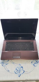 Asus 17.5 - 2