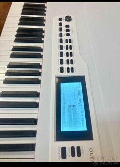 digitálne piano klavir - 2