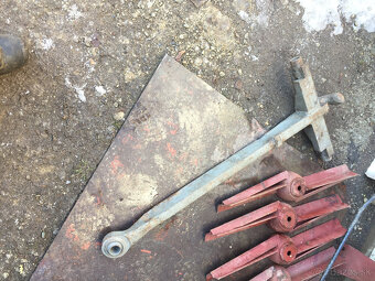 predam spodný hak na Zetor crystal - 2