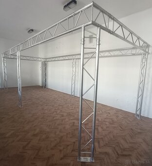 Reklamné stánky, konštrukcie na promo - 2