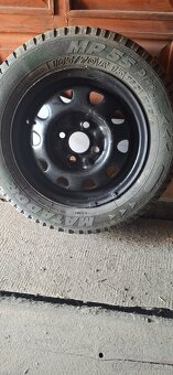 Predám pneumatiky s diskami 165/70-R13 - 2